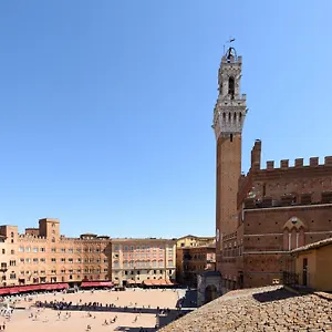 https://la-terrazza-sul-campo.it-tuscanyhotel.com